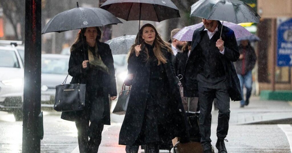 Photographer and news outlet sue RCMP, alleging wrongful arrest at pipeline protest