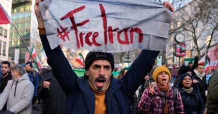‘We cannot listen to our loved ones’ voices’: Canadians with family in Iran fear the worst