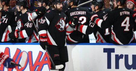 Thompson’s hat trick powers Sabres past Canadiens 5-3 Thompson’s hat trick powers Sabres past Canadiens 5-3