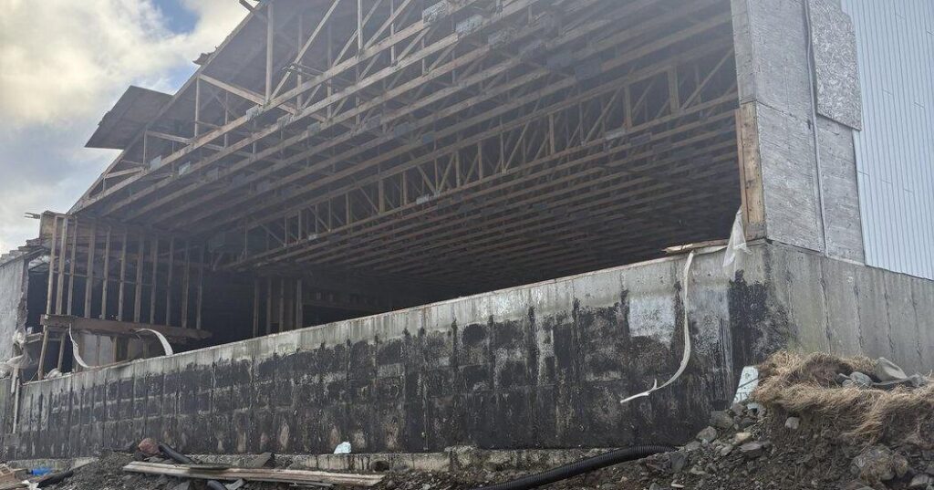 Ocean at risk as wind tears wall off rancid Newfoundland fish sauce plant, says mayor