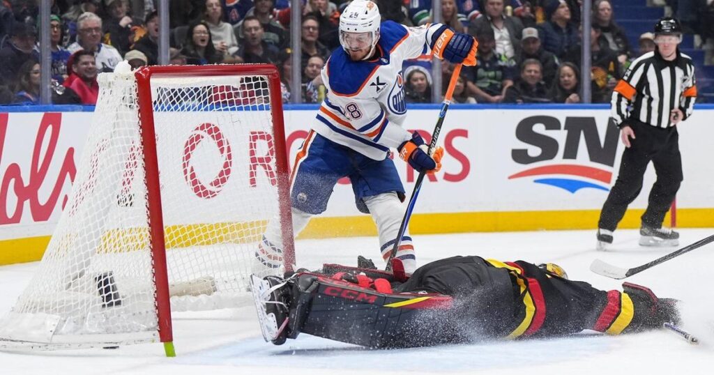 Jarry shines, Edmonton Oilers thump struggling Vancouver Canucks 6-0