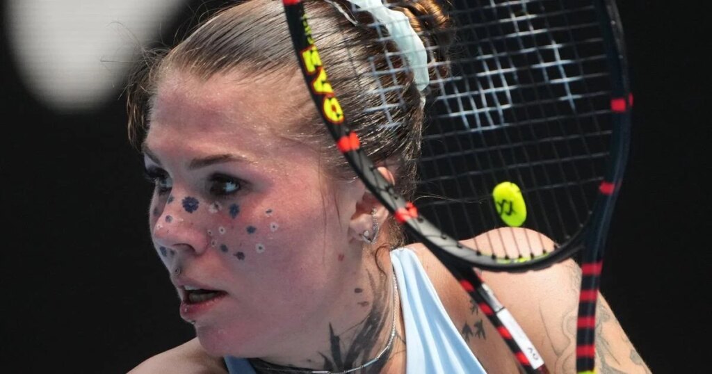 T-shirt for Ukraine: a player’s heartfelt tribute to her country and her dad at the Australian Open