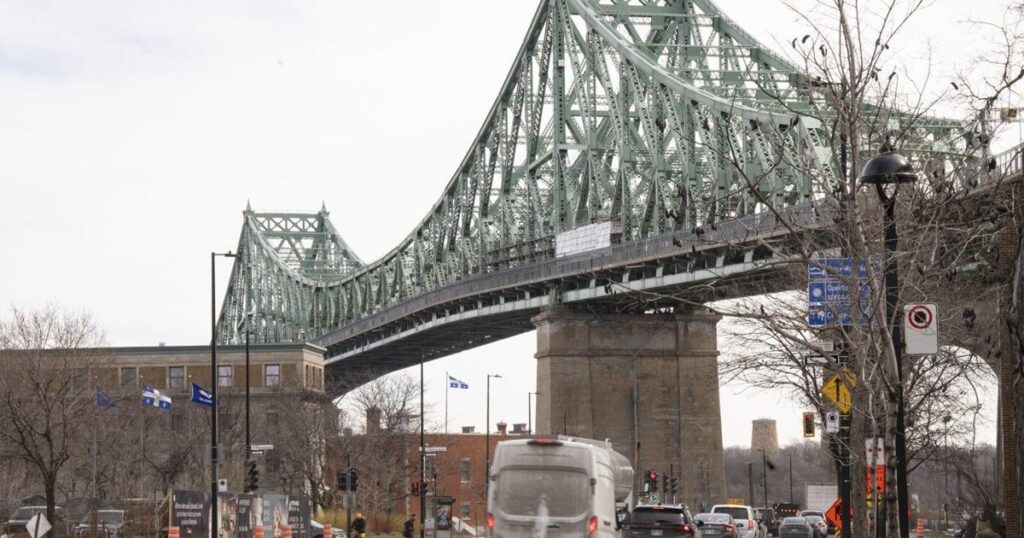 Fire forces closure of Montreal’s Jacques Cartier bridge during morning rush hour