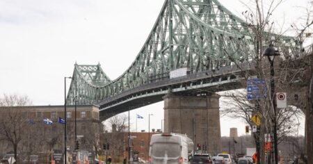 Fire forces closure of Montreal’s Jacques Cartier bridge during morning rush hour Fire forces closure of Montreal’s Jacques Cartier bridge during morning rush hour