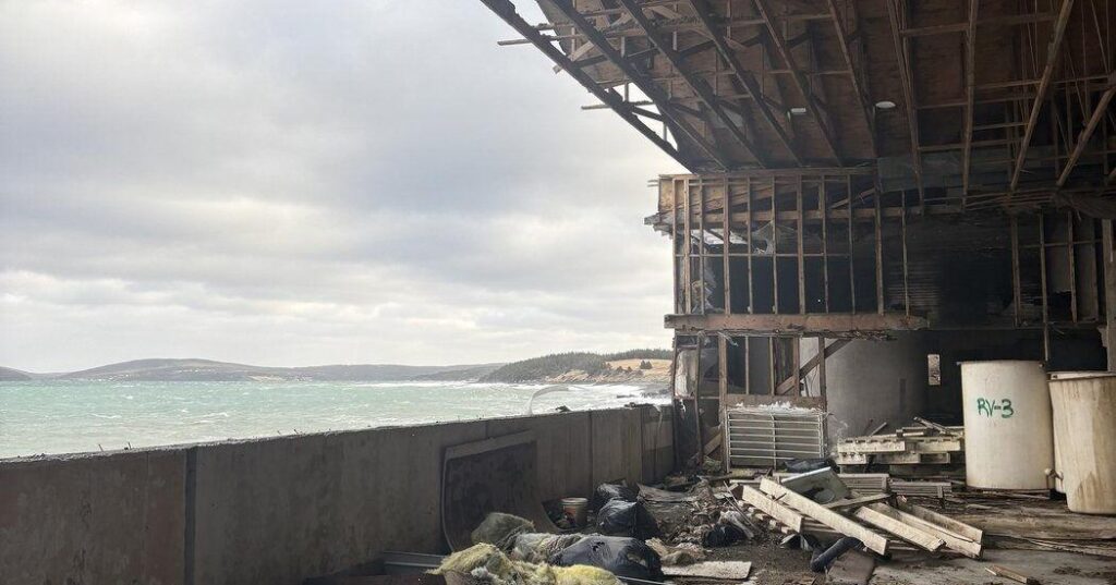 Rancid Newfoundland fish sauce plant is being cleaned up. Whose responsibility is it?