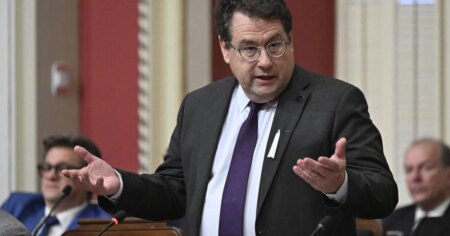 Quebec pushes back greenhouse gas reduction target by five years to 2035 Quebec pushes back greenhouse gas reduction target by five years to 2035