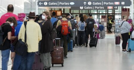 Canadian airlines push back against court challenge on passenger complaints Canadian airlines push back against court challenge on passenger complaints
