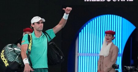 Spizzirri acknowledges ‘funny timing’ but accepts Australian Open heat rules after loss to Sinner Spizzirri acknowledges ‘funny timing’ but accepts Australian Open heat rules after loss to Sinner