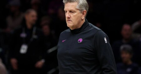 T-wolves and Warriors return to court in support of a grieving community after Minneapolis shooting T-wolves and Warriors return to court in support of a grieving community after Minneapolis shooting