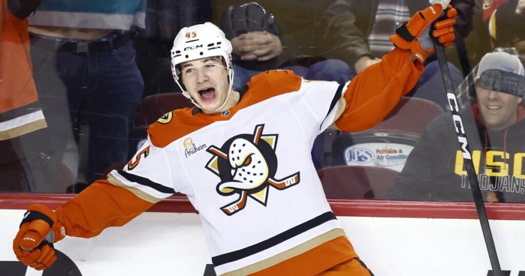 Sennecke nets hat trick in first NHL game in Canada as Ducks edge Flames 4-3 in OT
