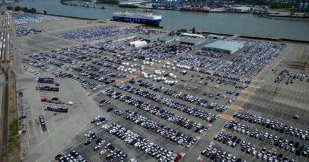 Statistics Canada reports merchandise trade deficit .2 billion in November Statistics Canada reports merchandise trade deficit .2 billion in November