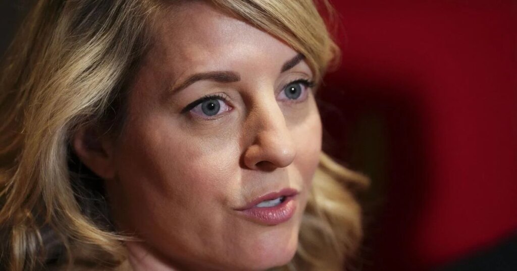 Ottawa, South Korea pledge to bring auto manufacturing to Canada