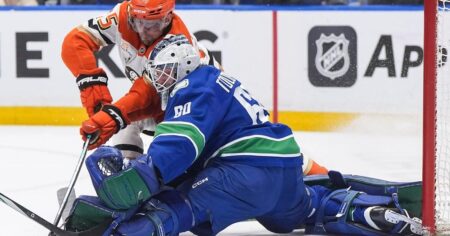 Canucks top Ducks 2-0 thanks to late goals from O’Connor, Blueger Canucks top Ducks 2-0 thanks to late goals from O’Connor, Blueger