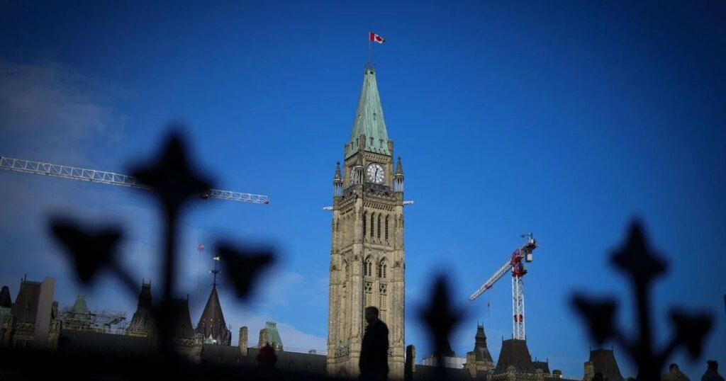 Federal deficit .4B for April-to-November period: fiscal monitor