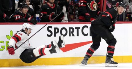 Tkachuk, Ullmark lead Senators to 4-1 win over Devils