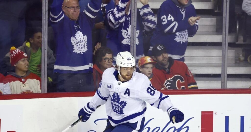 Nylander nets three points to lead Maple Leafs to 4-2 win over Flames