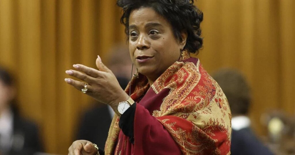 Feds revive bill to build digitally connected health data systems for patients, providers