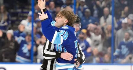 Lightning beat Panthers 6-1 before Olympic break