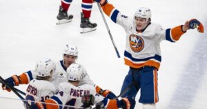Islanders rookie sensation Matthew Schaefer steals the show against Canadiens