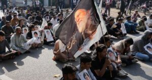 9 killed as protesters try to storm US Consulate in Pakistan over killing of Iran’s supreme leader 9 killed as protesters try to storm US Consulate in Pakistan over killing of Iran’s supreme leader