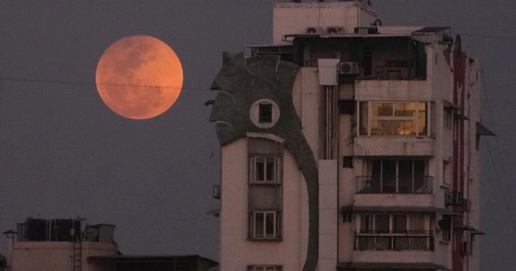 Photos of a blood-red moon and total lunar eclipse