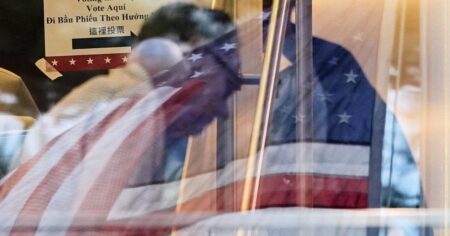 All eyes on Texas as the midterm elections officially begin, in photos All eyes on Texas as the midterm elections officially begin, in photos