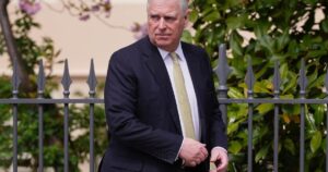 Carney calls for Mountbatten-Windsor’s removal from line of succession