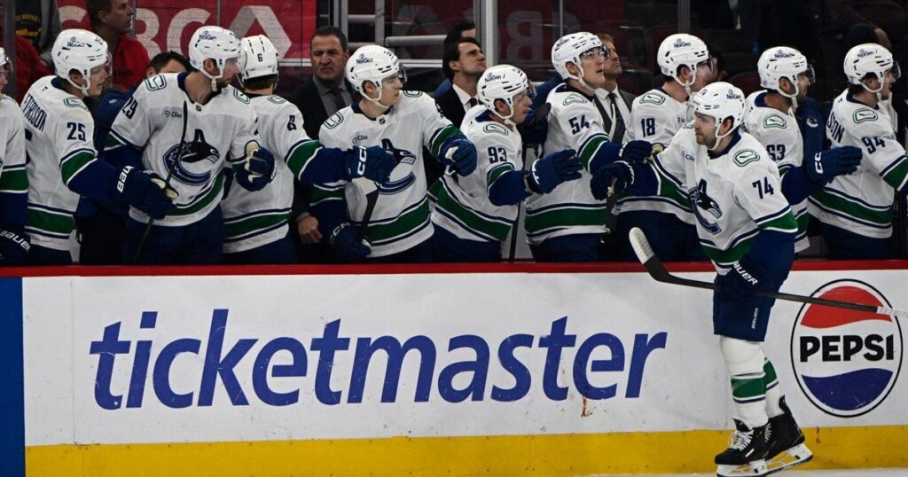 NHL-worst Canucks beat Blackhawks 6-3 to end seven-game skid