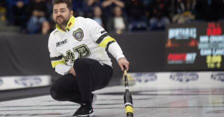 Dunstone wins Canadian men’s curling championship with 6-3 win over Koe Dunstone wins Canadian men’s curling championship with 6-3 win over Koe