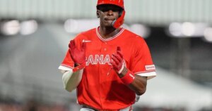 Canada advances to World Baseball Classic quarterfinals for the first time