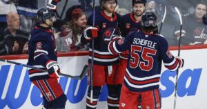 Connor secures eighth 30-goal season as Jets take down Avalanche 3-1