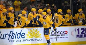 NHL roundup: Stamkos moves to 7th in power-play goals as Predators beat Golden Knights 4-1