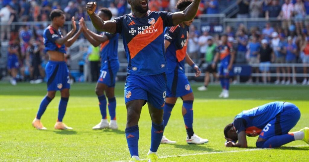 Tom Barlow, Kévin Denkey rally Cincinnati to 4-3 victory over Montreal