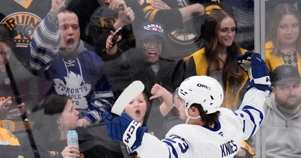 Knies scores twice, Maple Leafs snap 3-game skid with 4-2 win over Bruins