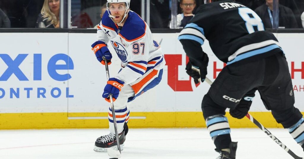 McDavid scores twice to give him 401 career goals and 1,200 points as Oilers top Mammoth 5-2