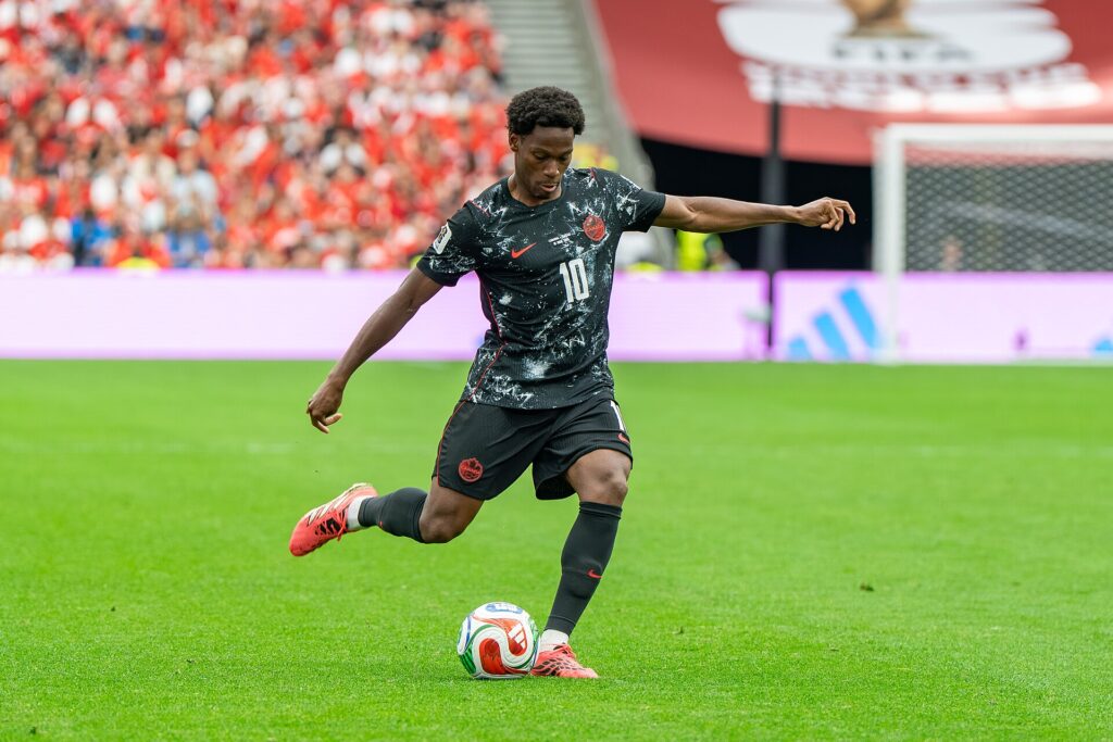 David scores twice, Buchanan shown red as Canada battles back to tie Iceland 2-2