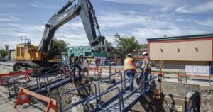Calgary lifts water restrictions after 3 weeks as work continues to replace pipe