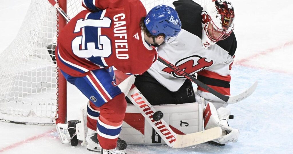 Canadiens’ win streak ends with loss to Devils hours after clinching playoff spot