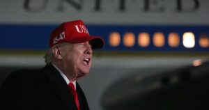 S&P/TSX composite up, oil tops US0 as U.S. prepares blockade