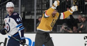 Eichel, Stone lead Golden Knights to 6-2 win over Jets; Winnipeg out of playoff contention