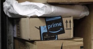 Amazon introduces fuel surcharge for Canadian sellers using fulfilment program Amazon introduces fuel surcharge for Canadian sellers using fulfilment program