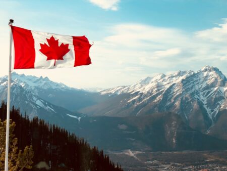 Canadian News Headline: Clear, SEO-Friendly Title for Readers Canadian News Headline: Clear, SEO-Friendly Title for Readers