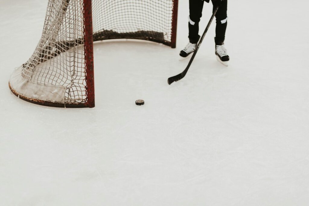 Jessie Eldridge scores twice, Boston Fleet beat Vancouver Goldeneyes 5-1 in Edmonton