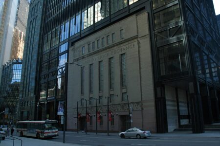 S&P/TSX composite edges lower in late-morning trading, U.S. markets rise