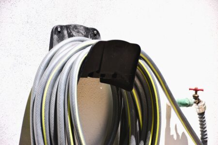 How to Winterize Outdoor Faucets and Hoses: A Step-by-Step Guide for Canadian Homeowners