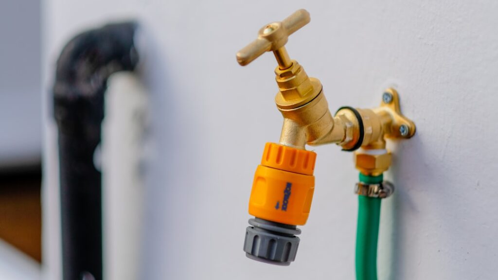 How to Winterize Outdoor Faucets and Hose Bibs: A Step-by-Step Guide for Canadian Homeowners