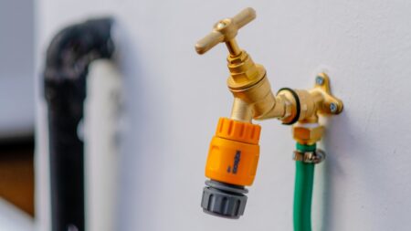 How to Winterize Outdoor Faucets and Hose Bibs: A Step-by-Step Guide for Canadian Homeowners