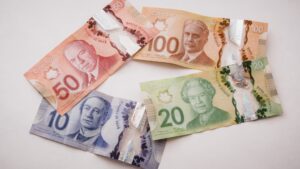 Bank of Canada Unveils New Vertical Bill Featuring King Charles III Bank of Canada Unveils New Vertical Bill Featuring King Charles III