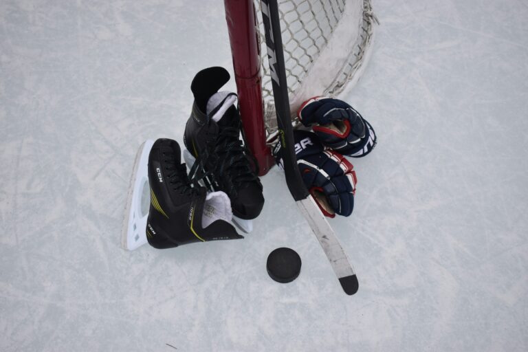 Dickinson Hurt as Oilers Camp Lines Take Shape