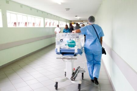 Fréchette rejects billion estimate for health agency IT project Fréchette rejects billion estimate for health agency IT project